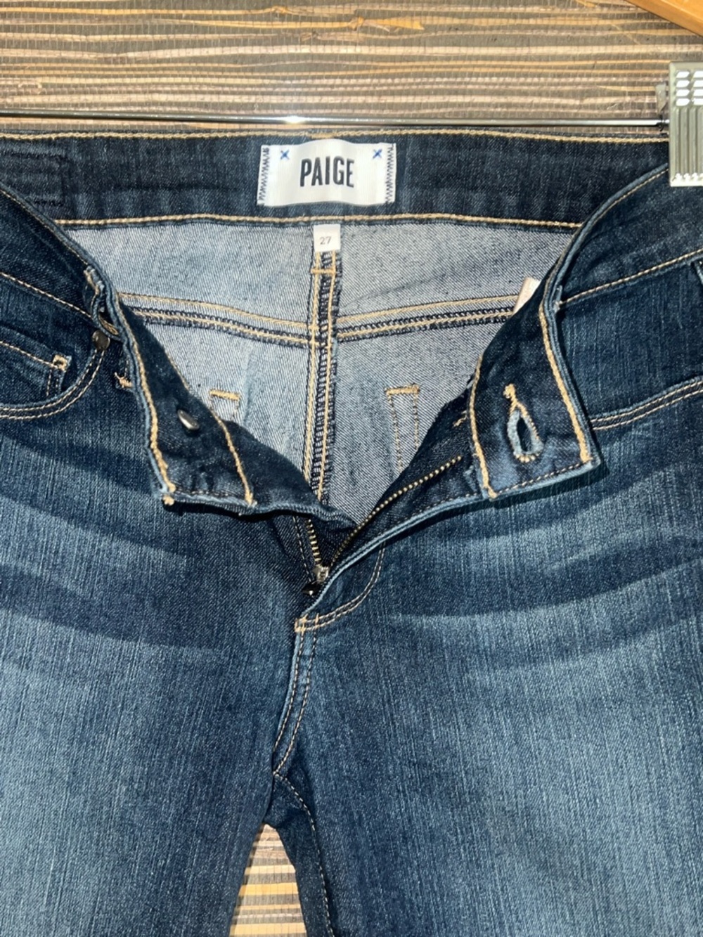 Paige Jeans Mercy Skinny Zipper
Ankle Size 27 - Picture 6 of 14